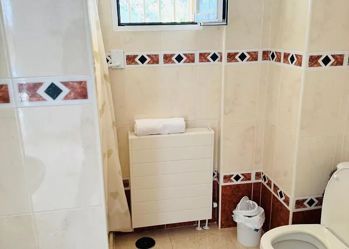 Spacious In Hills Вилла Альтеа