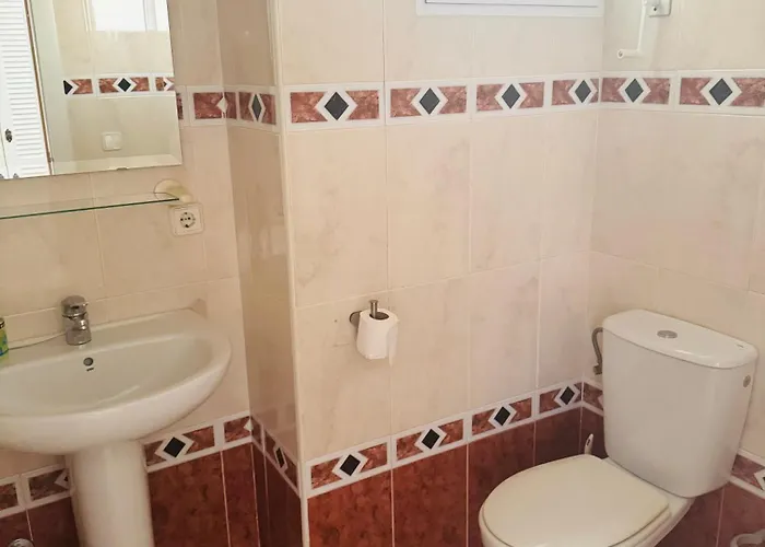Spacious In Hills Вилла Альтеа